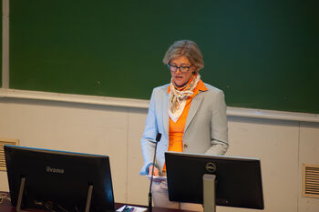 Astrid Nylenna, som er fagdirektør i Helsedirektoratet åpnet seminaret