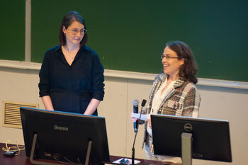 Ingrid Fange Gjelstad introduserer Nina Kägi-Braun fra Universitetet i Basel, Sveits.